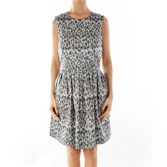 Taylor Dresses & Skirts - Taylor Gray Leopard Print Dress